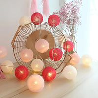 Lichterkette mit Kugeln | Bunt | Fröhlich | LED | Baumwolle | Soft-Luzern Mode