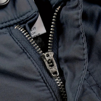 Herren Winterjacke mit Reißverschluss und Taschen Design-Luzern Mode