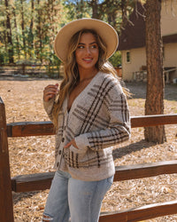 Damen Strickjacke mit Karomuster für Herbstmode-Luzern Mode