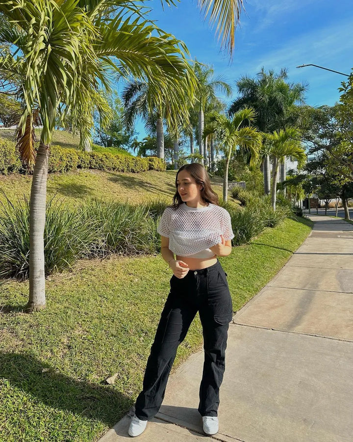 Damen Cargo-Hose mit Langarm-Crop-Top und Handtasche-Luzern Mode