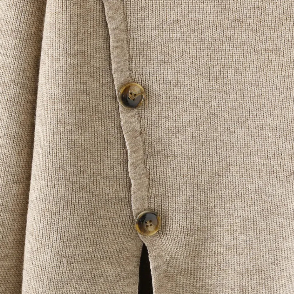 Herren Strickjacke mit Knopfleiste aus weichem Material-Luzern Mode