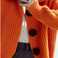 Oversized Damen Strickjacke mit großen Knöpfen - Modischer Cardigan-Luzern Mode