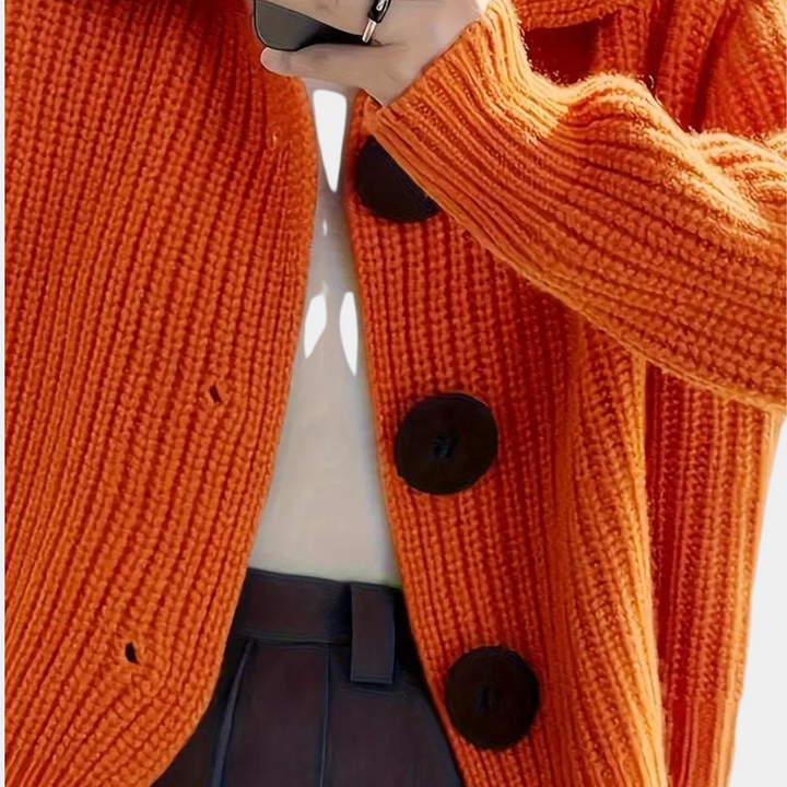 Oversized Damen Strickjacke mit großen Knöpfen - Modischer Cardigan-Luzern Mode