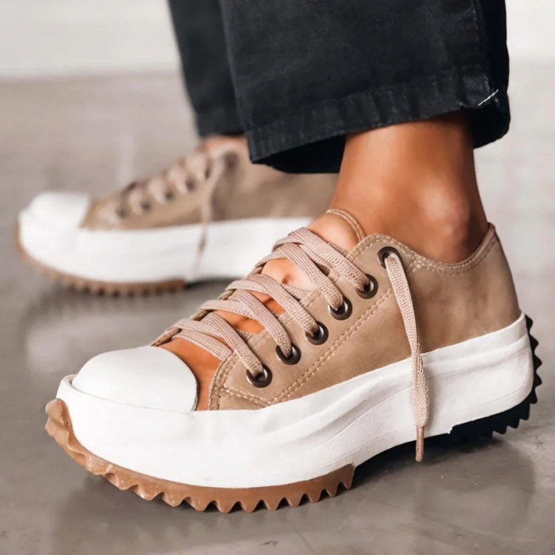 Damen Sneaker mit Plateau und Stern-Detail für Alltag-Braun-35-Luzern Mode