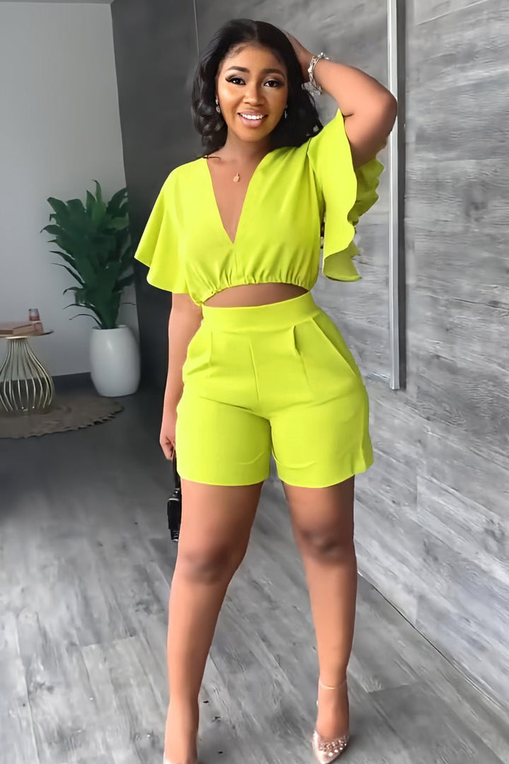 Gefaltetes Crop-Top | tiefer V-Ausschnitt | High-Waist Shorts | luftiger Stoff | Taschen-Grün-S-Luzern Mode