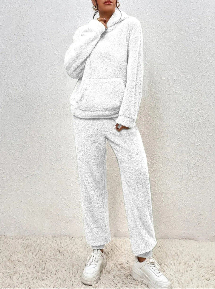 Flauschiger Damen Hoodie Jogginganzug für gemütliche Tage-Luzern Mode