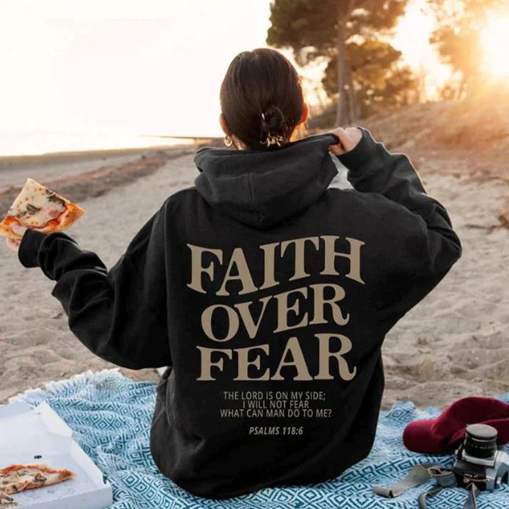 Damen Kapuzenpullover "Faith Over Fear" mit Tasche-Luzern Mode