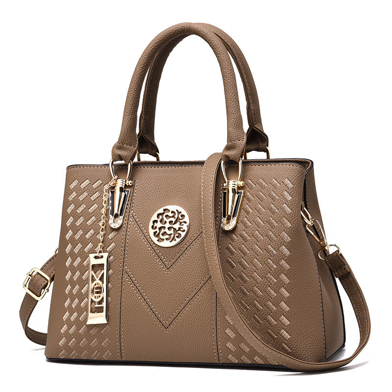 Luxuriöse Damen Handtasche mit elegantem Design und Anhänger-Khaki-Luzern Mode