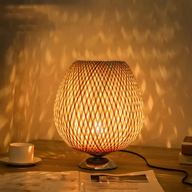 Bambus Tischlampe | Nachhaltig Vintage Stilvoll Stimmungsvolles Dimmen Rund-Kleine metalen basis H30 cm * B23 cm-Luzern Mode