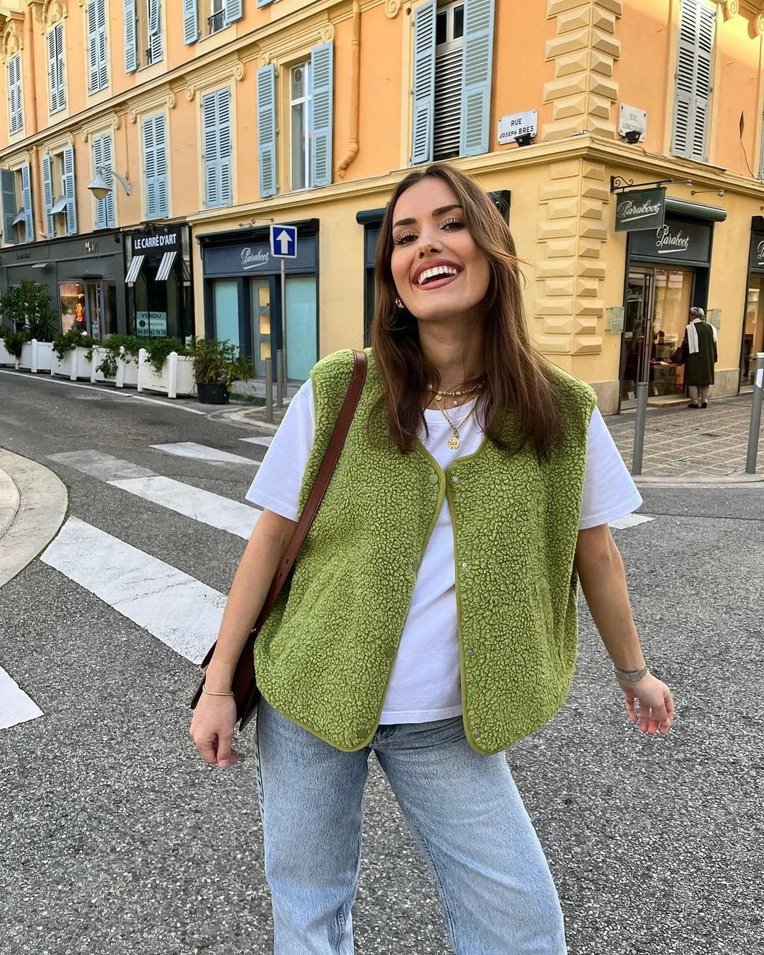 Damen Bodywarmer | V-Ausschnitt | Weich | Mischwolle | Knopfschluss-Luzern Mode