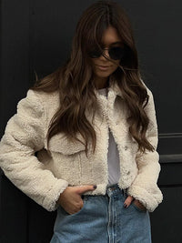 Damen Winterjacke aus Kunstlammwolle - Kurz und Modisch-Luzern Mode
