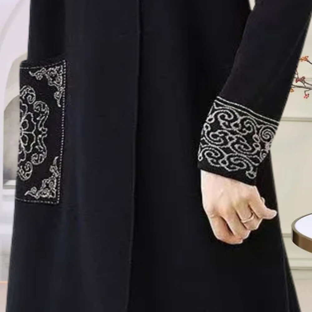 Elegantes Damenkleid mit Spitze und Knopfleiste, knielang-Luzern Mode