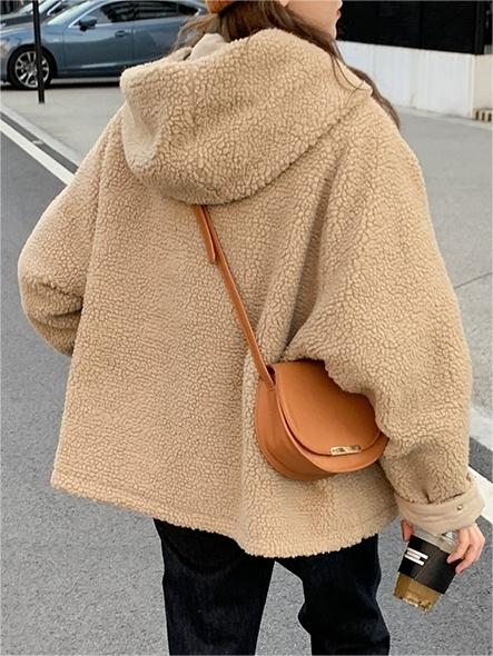 Oversized Damen Winterjacke mit Kapuze und Taschen für kalte Tage-Luzern Mode