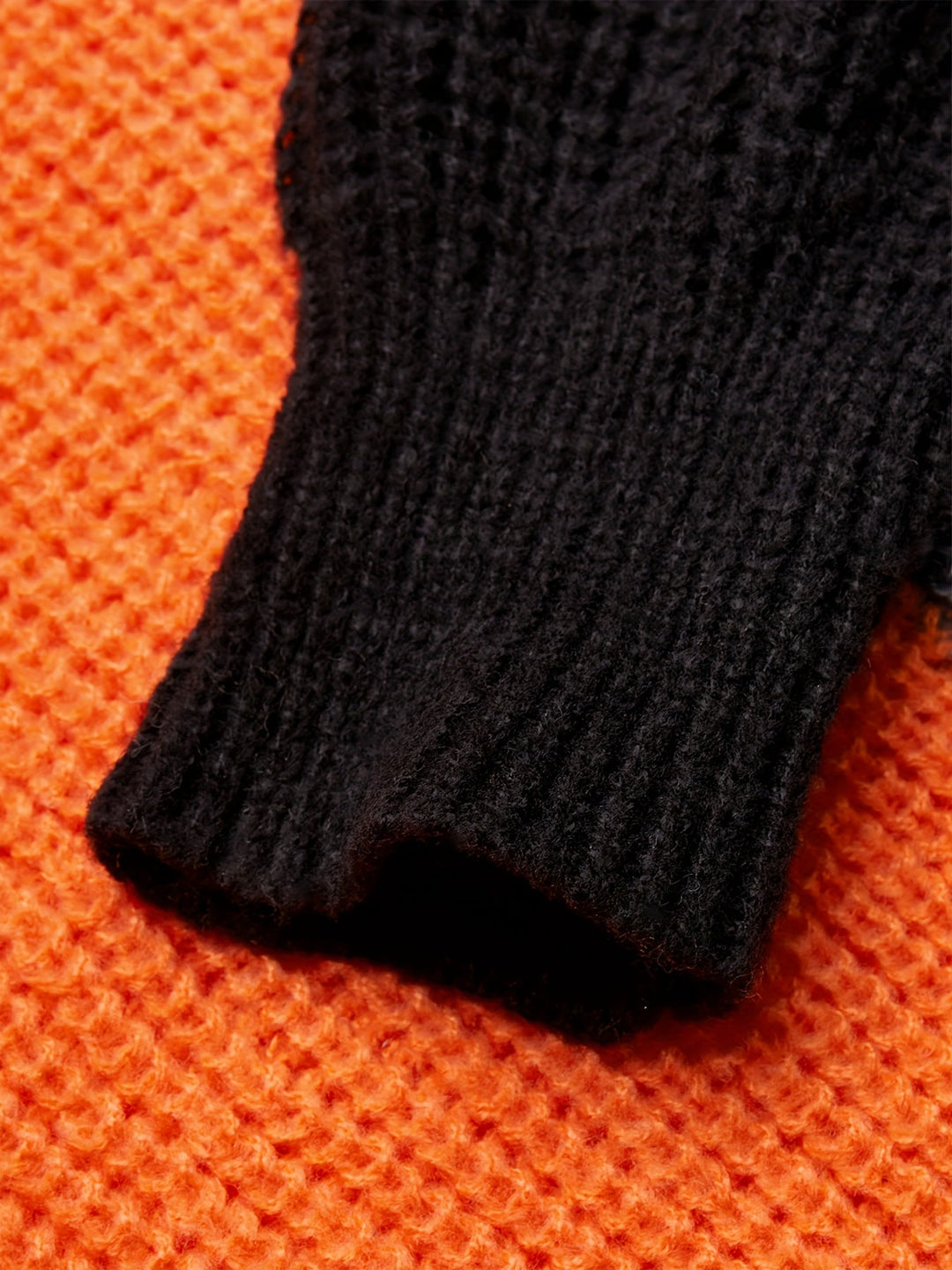 Herren Strickpullover mit Rollkragen und Patchwork-Design-Luzern Mode