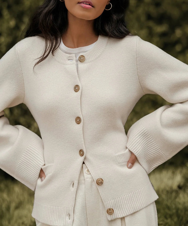 Damen Strickjacke mit Knopfleiste - Eleganter Cardigan-Luzern Mode