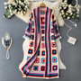 Damen Strickmantel mit Blumenmuster - Boho Cardigan Lang-Rot-Einheitsgröße-Luzern Mode