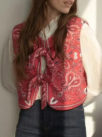 Cropped Top Damen | Bandana Print | Y2K Design | Knotenverschluss vorn | luftig | Rot-Luzern Mode
