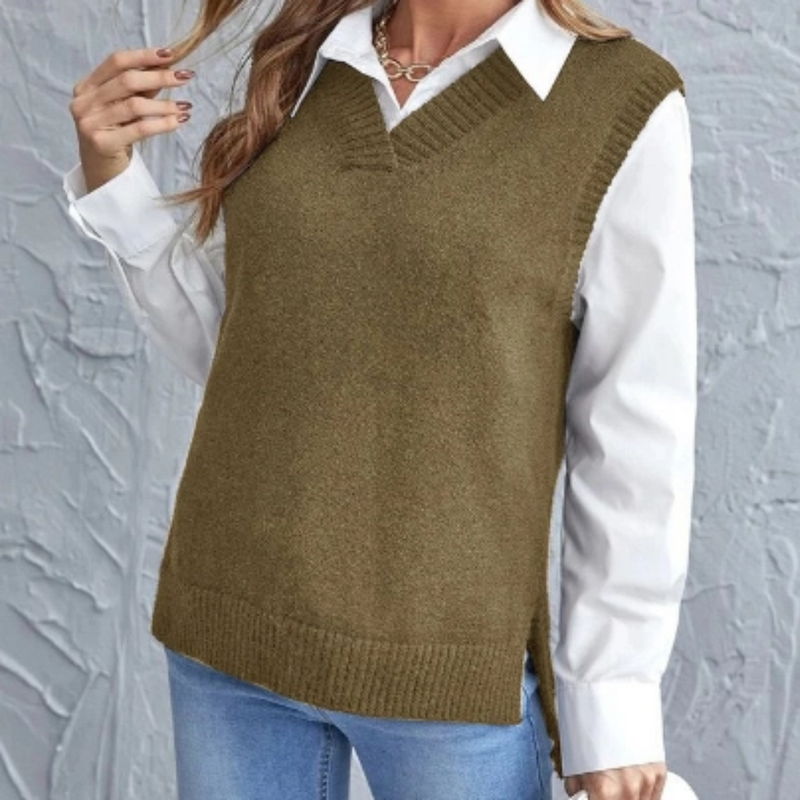 Damen Strickweste mit V-Ausschnitt über Hemd Outfit-Khaki-S-Luzern Mode