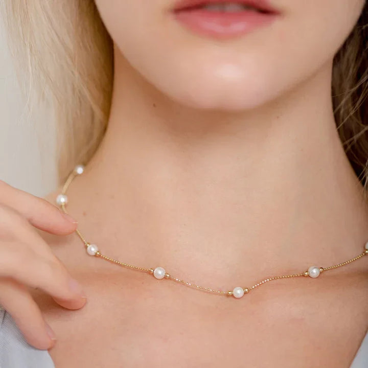 Goldene Damen Perlenkette | Fein Dezent Stilvoll Langlebig Klassisch-Luzern Mode