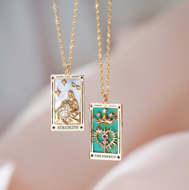 Halskette für Damen | Anhänger | Tarot | Gold | Zirkonia | Stilvoll-Luzern Mode